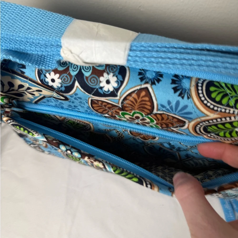 NWT Vera Bradley Bali Blue Mini Laptop Case Padded 12” X 8.5” Rare
